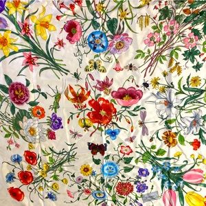 Gucci 70s Vintage Accornero Silk Scarf